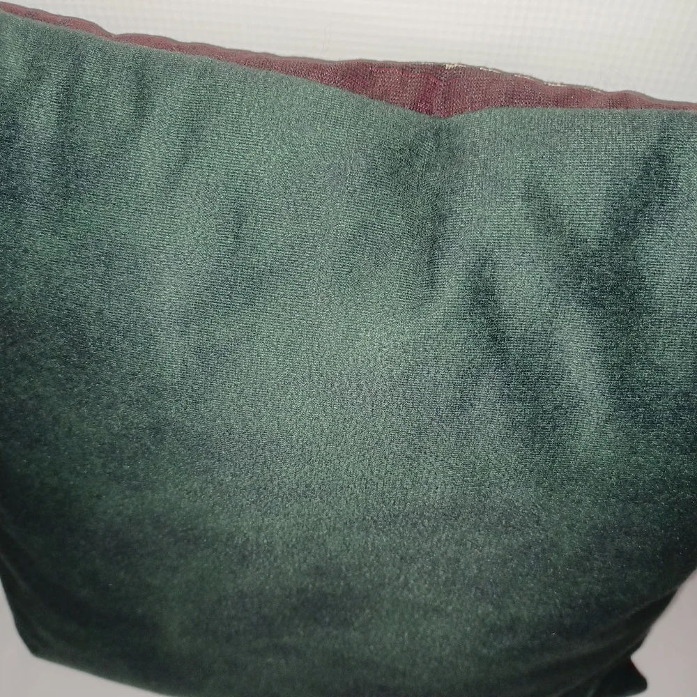 Vintage Tapestry Festive Holiday Wreath Throw Pillow - Green and Red Christmas
